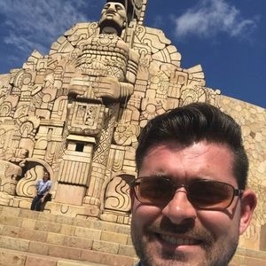 Meet your Posher, Cameron